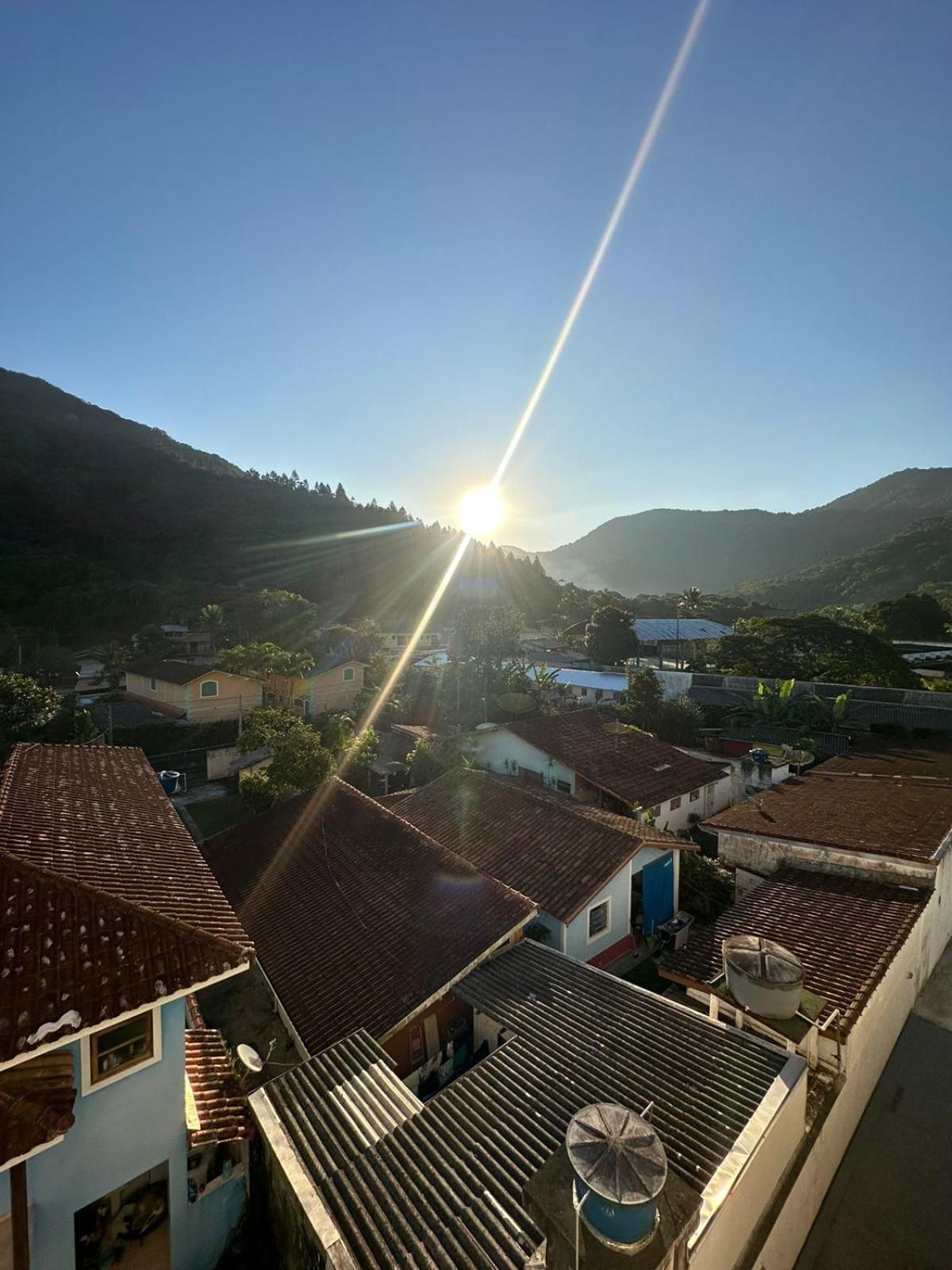 Apto. Novo, Todo Equipado, 330M Da Praia Ubatuba Buitenkant foto